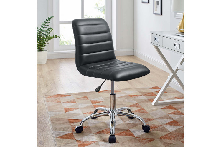 Bilger task deals chair